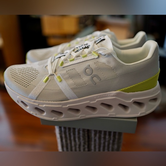 On Cloudeclipse (Men’s) - Picture 5 of 6